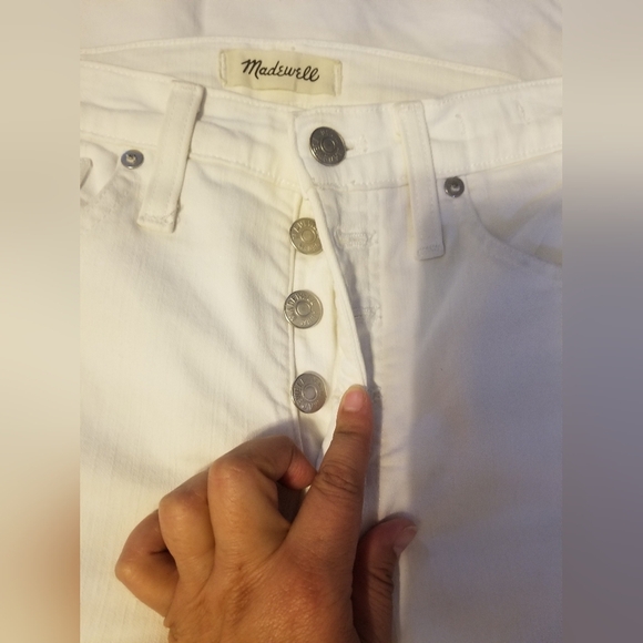 Madewell 10" High_rise Skinny Crop Color White Size 25 Button front - Picture 8 of 12